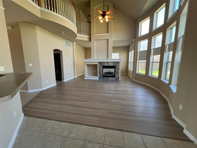 Foto del edificio - 6600 Convict Hill Rd