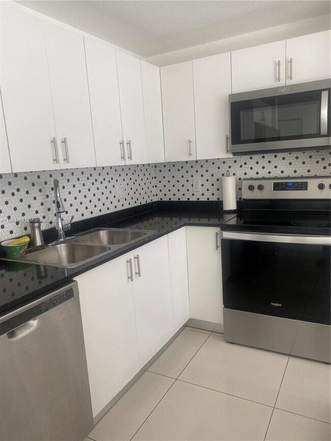 Building Photo - 14362 SW 258th Ln