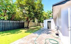 Building Photo - 1615 NE 9th St