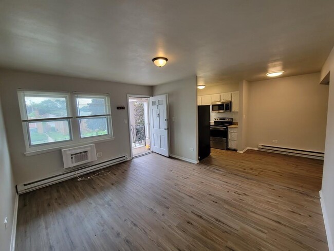 Building Photo - 6048 W Pershing Rd