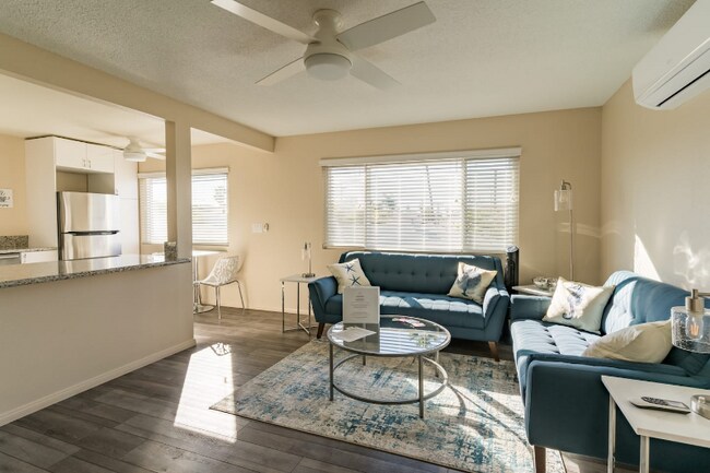 Foto del edificio - 4327 Dawes St