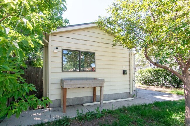 Foto del edificio - 513 E 9th St