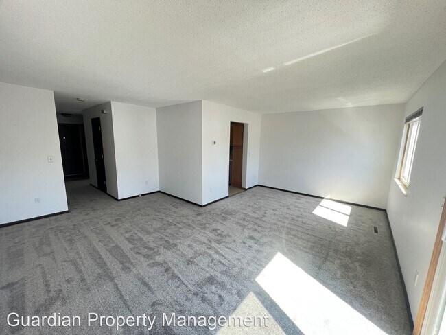 Foto del edificio - 3 br, 1.5 bath House - LEAS - 4357 Chatswo...