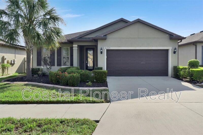 Foto principal - 16321 Treasure Point Dr