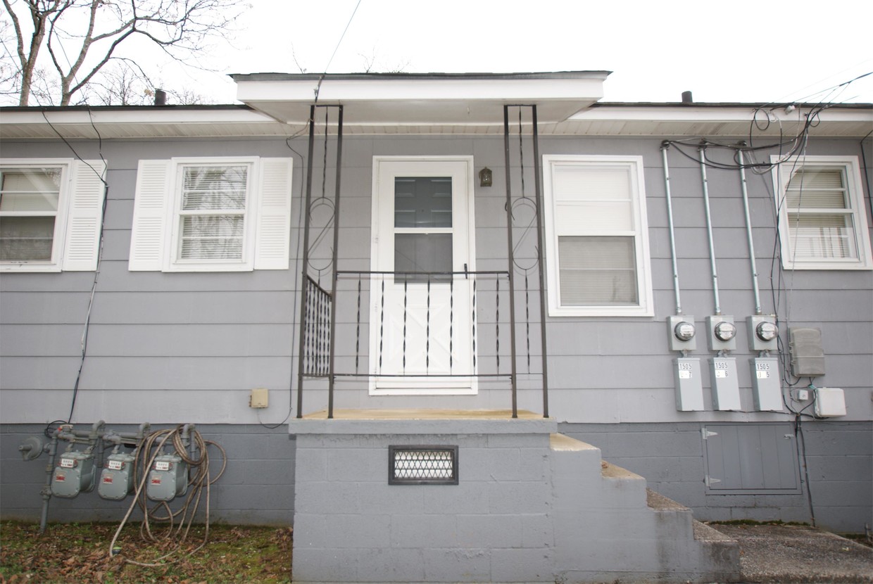 Primary Photo - 1505 Wells Ave SE
