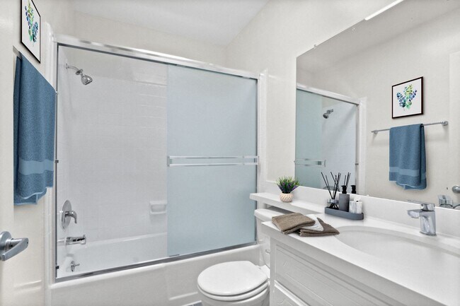 Interior Photo - Eastborne Avenue Apartments