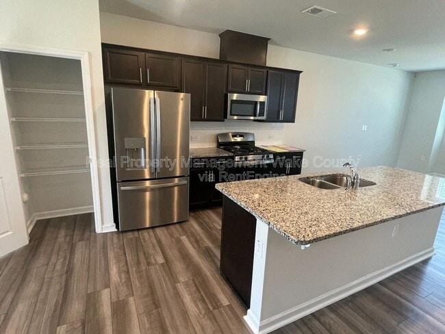 Building Photo - 2727 Chert Ln