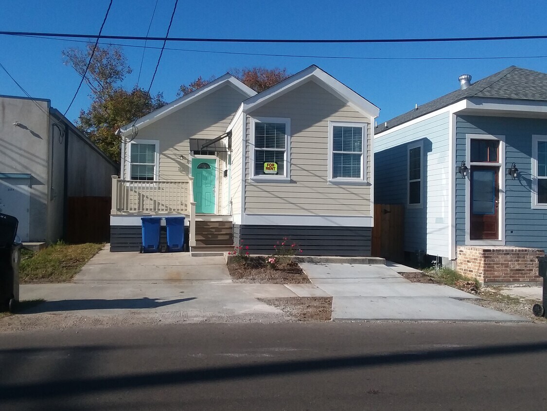 2109 Rousseau St, New Orleans, LA 70130 House Rental in New Orleans