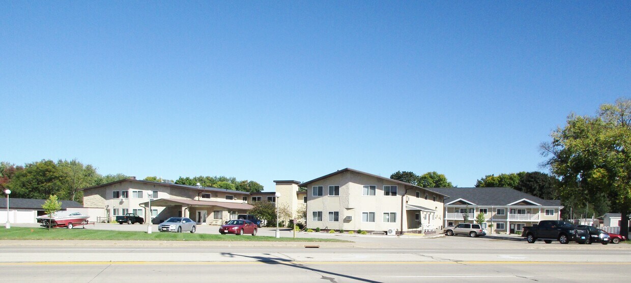 Bluff View Apartments Apartments in La Crosse, WI