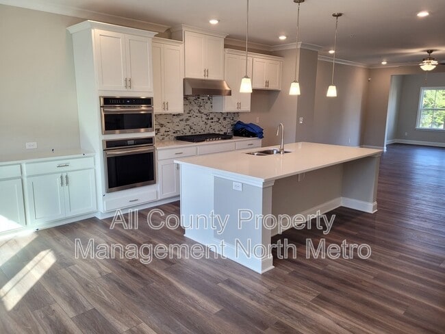 Building Photo - 2612 Blackburn Ct SE