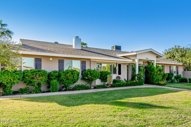 Foto del edificio - 3750 E Garden Dr