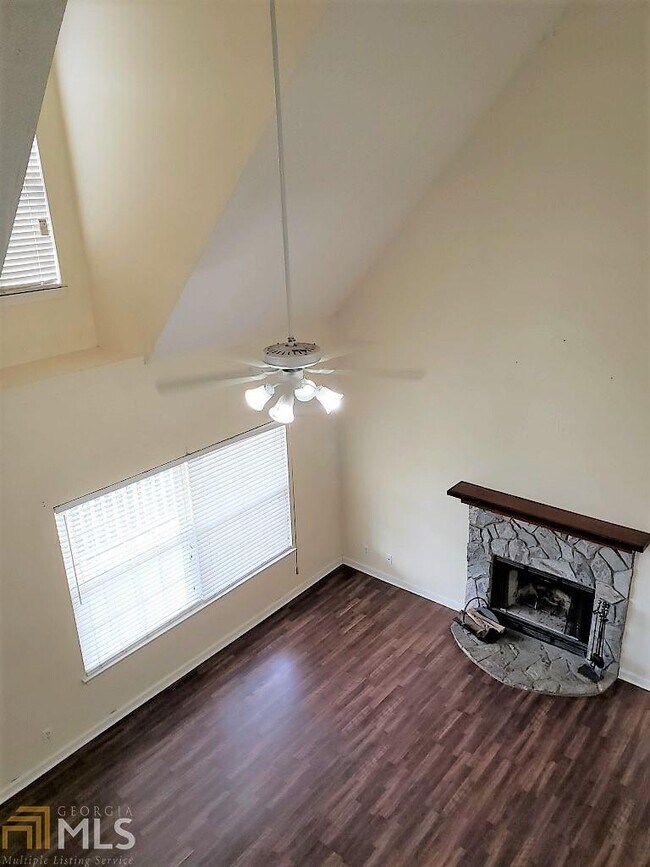 Foto del edificio - 104 Aloe Ct