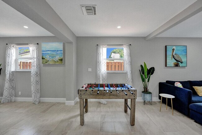Foto del edificio - 337 SW 8th Ave