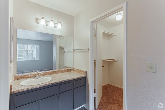 Interior Photo - Carmel Pointe