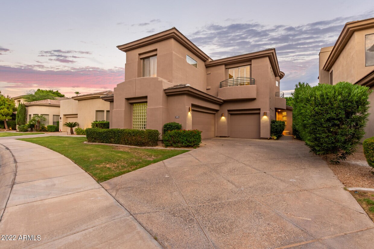 Primary Photo - 7479 E Sunnyvale Dr