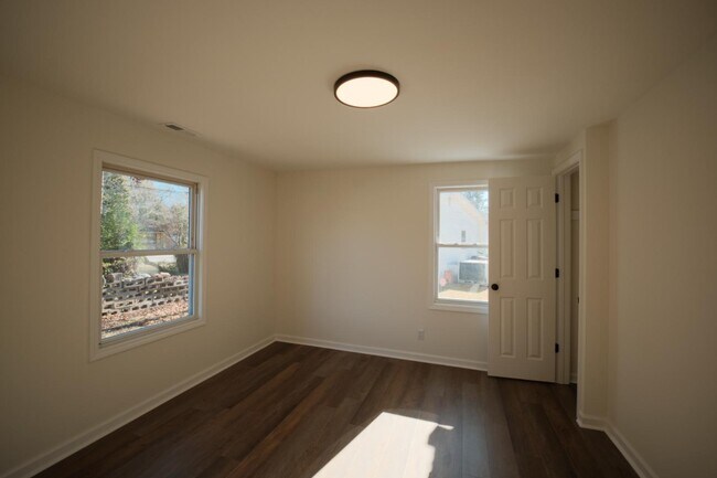 Foto del edificio - 4313 Wallace St