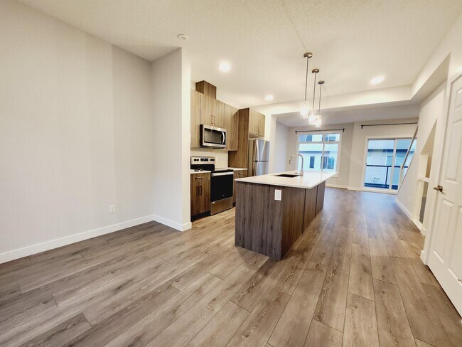 Photo du bâtiment - 804 Welsh Dr SW