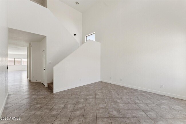 Foto del edificio - 6418 W Miami St