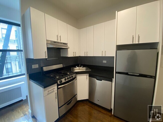 Building Photo - EAST 89 STREET