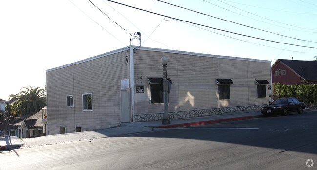 Foto del edificio - 830 E Edgeware Rd