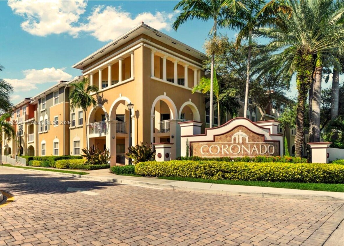 Foto principal - 10800 NW 88th Terrace