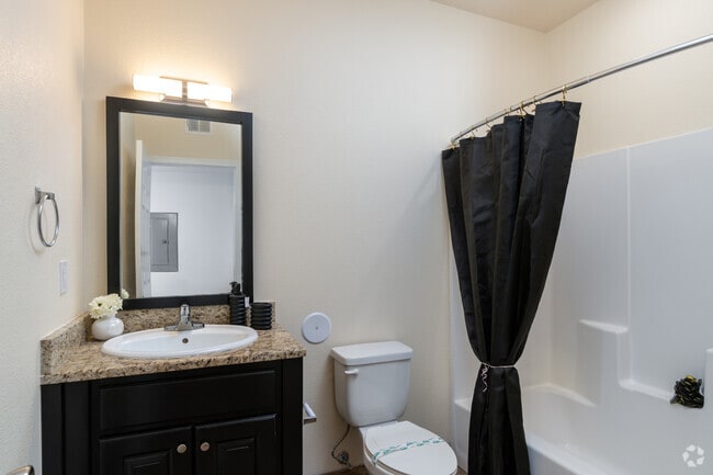 2BR, 1BA - 850SF - Bathroom - Chapel Hill Place
