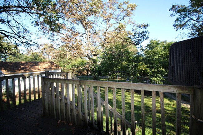 Building Photo - 57 Elmont Rd