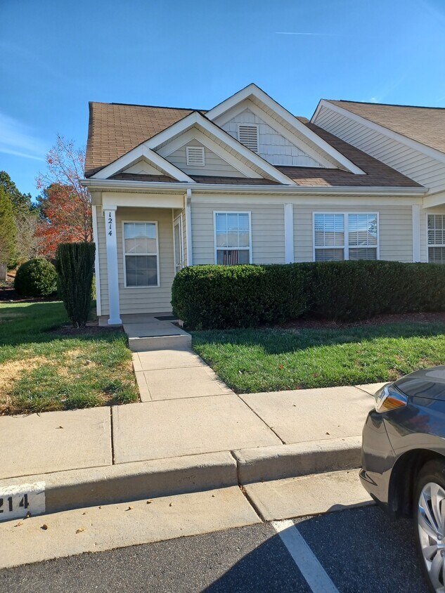 1214 Sheldon Brook Ln, Indian Land, SC 29707 Townhome Rentals in