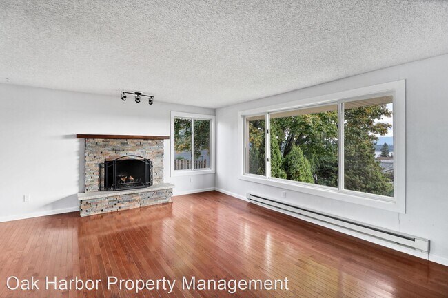 Foto del edificio - 3 br, 2.5 bath House - 513 Sunrise Blvd