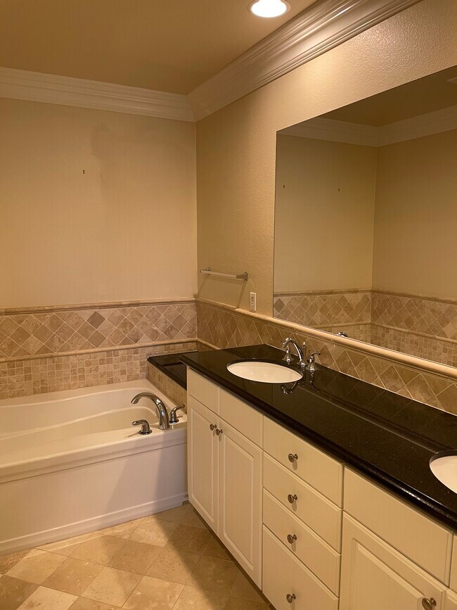 Foto del edificio - 2610 W Madison Cir