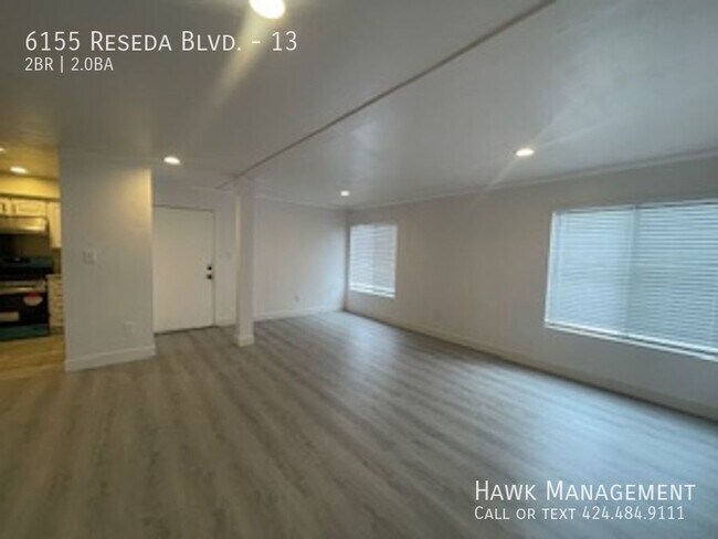 Building Photo - 6155 Reseda Blvd