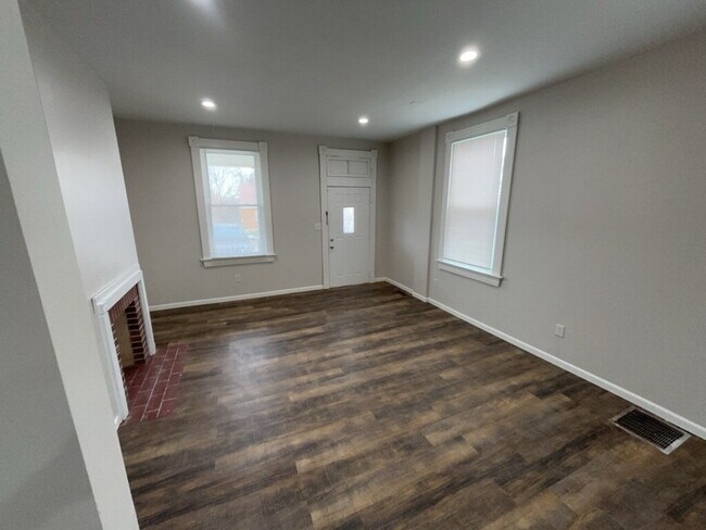 Foto del edificio - 2835 Lehman Rd