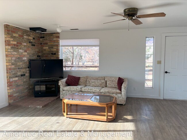 Foto del edificio - 2 br, 2 bath House - 3745 Spanish Valley Dr