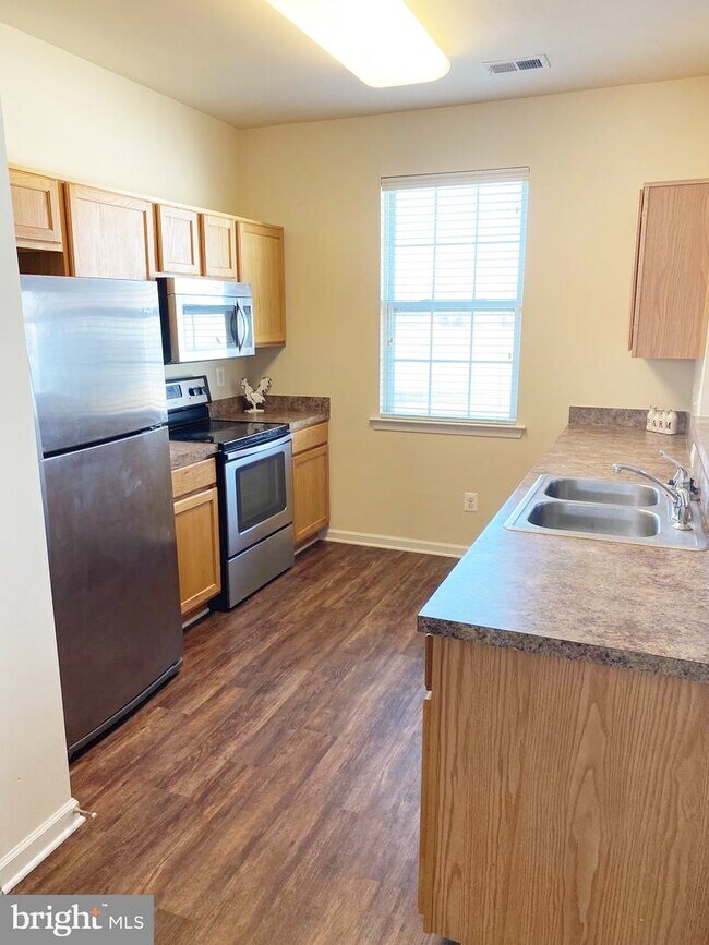 Foto del edificio - 234 Garrison Way