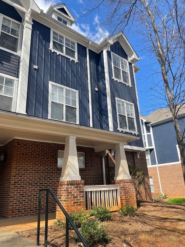 Building Photo - 1505 Walnut View Dr