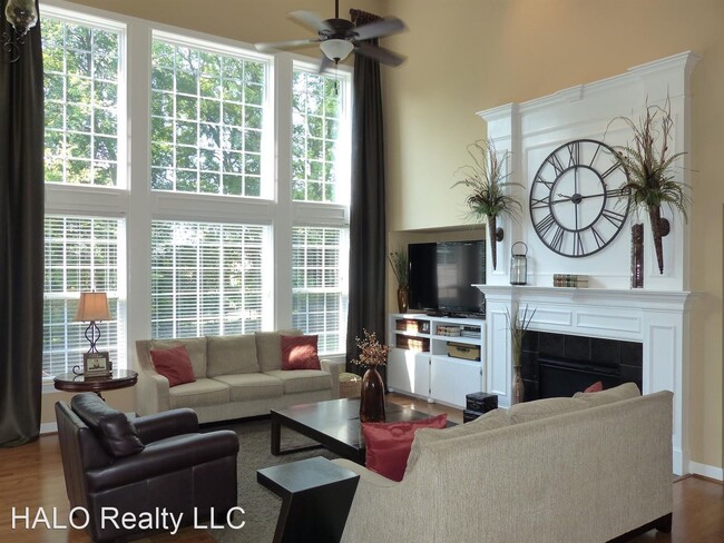 Foto del edificio - 4 br, 3.5 bath House - 105 Vaughan Street