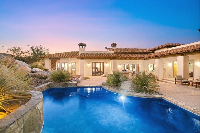 Foto del edificio - 2417 Tuscany Heights Dr