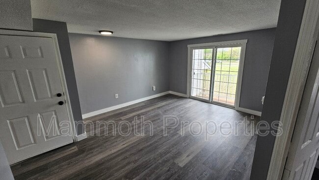 Building Photo - 671 Corning Rd