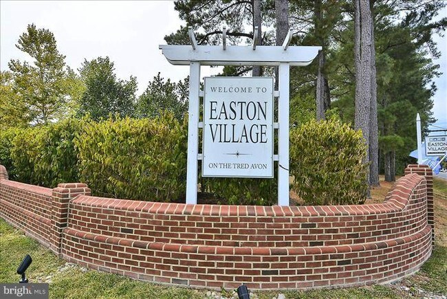 Foto del edificio - 28370 Village Lake Way