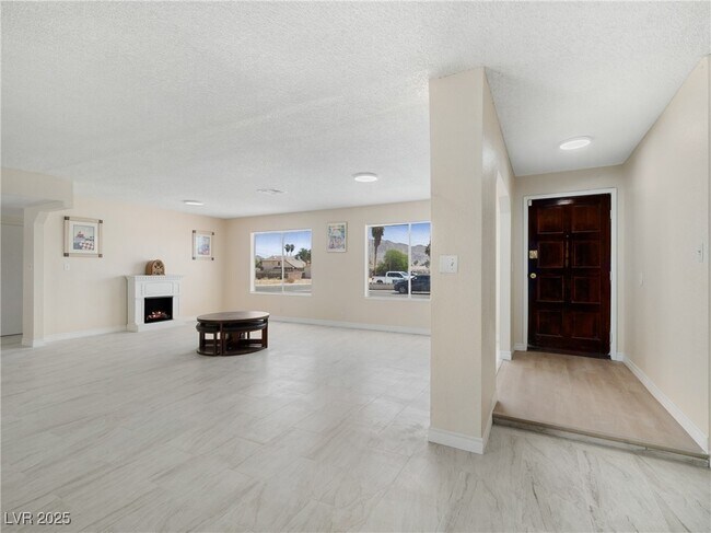 Foto del edificio - 2375 Marion St