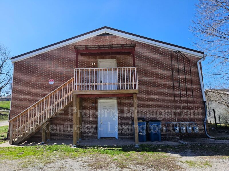 427 Cardwell Ave Unit 2, Harrodsburg, KY 40330 Condo for Rent in