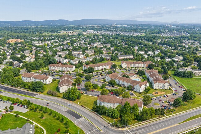 Contexto comunitario / Vista aérea - The Apartments at Wellington Trace