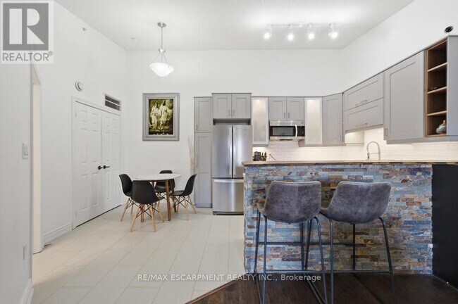 Photo du bâtiment - 4013 Kilmer Dr