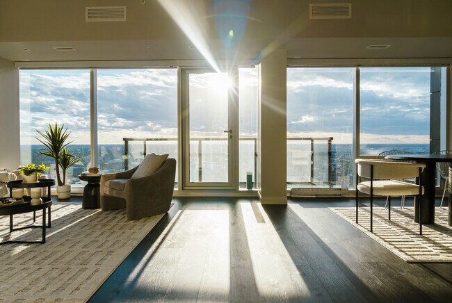 Building Photo - 300 Main