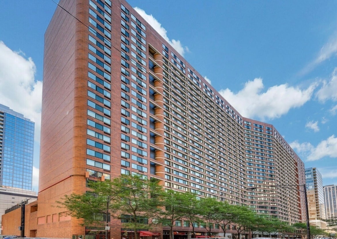 Foto principal - 211 E Ohio St