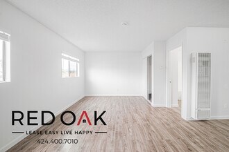 Building Photo - 706 McDonald Ave