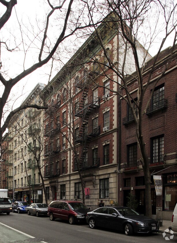 Primary Photo - 106-110 Christopher St