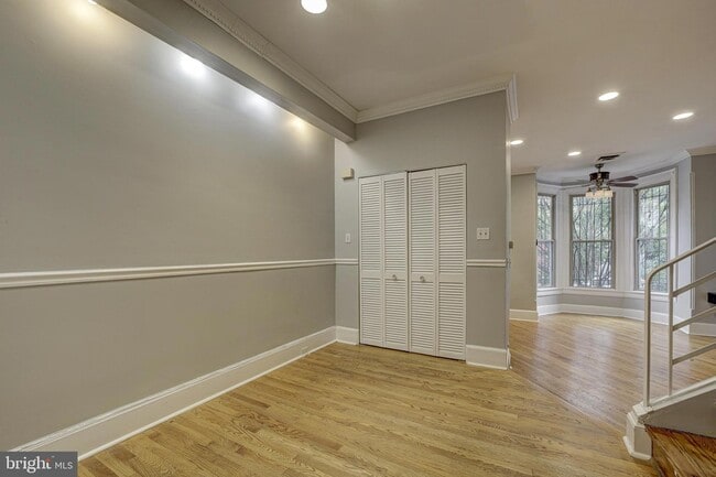 Building Photo - 1005 S Street NW Unit 1