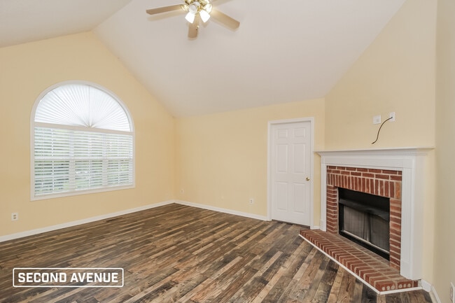 Building Photo - 430 Eagles Nest Cir