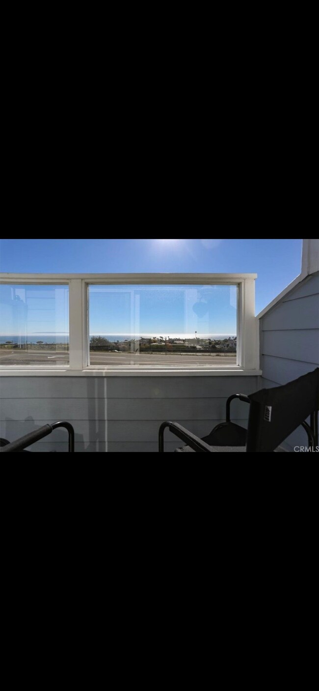 Foto del edificio - 550 Foothill Rd